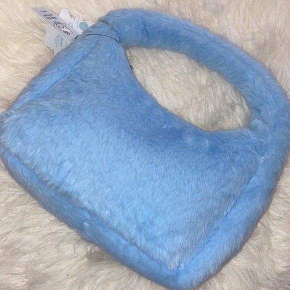 Hello Kitty Forever 21 Blue Fur Rhinestone Bag NEW Keychain - Picture 8 of 9